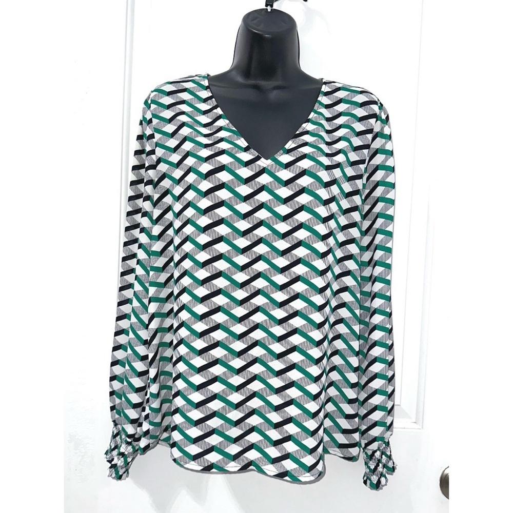 Worthington long-sleeve blouse, wavy geometric pattern green, black, and white